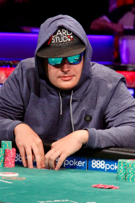 kzhh poker  With action in the $25,000 Heads Up Championship, Dealer’s Choice and Mystery Millions, there were huge days at the felt for stars such as Doug Polk, Chris Brewer and even WSOP commentary